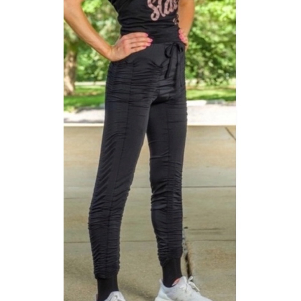Agogie +20 Wearable Resistance Training Pant Women Black Ruched Workout Jogger L